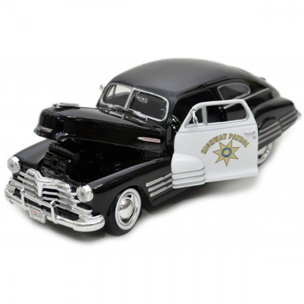 Chevy Aerosedan Fleetline California Highway Patrol 1:24 Motormax