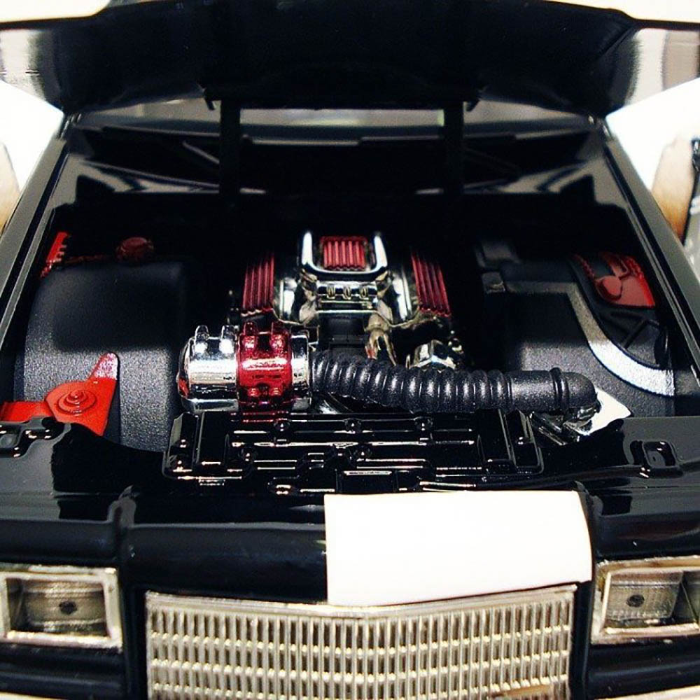 Miniatura Buick Regal Scarface 1987 Preto Jada Toys 1/18 - Imagem 4