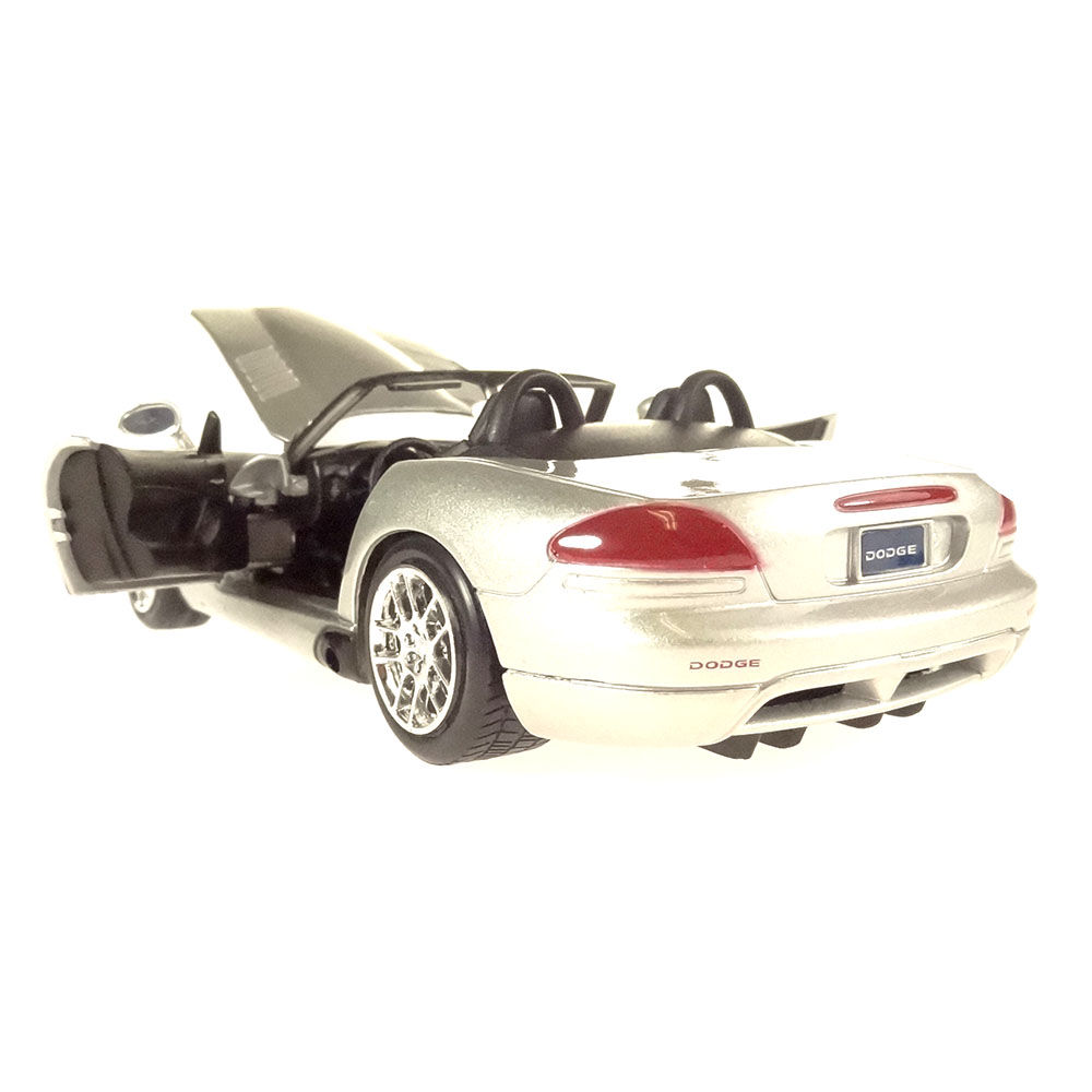 Miniatura Dodge Viper Srt-10 2003 Prata Maisto 1/24 - Imagem 5