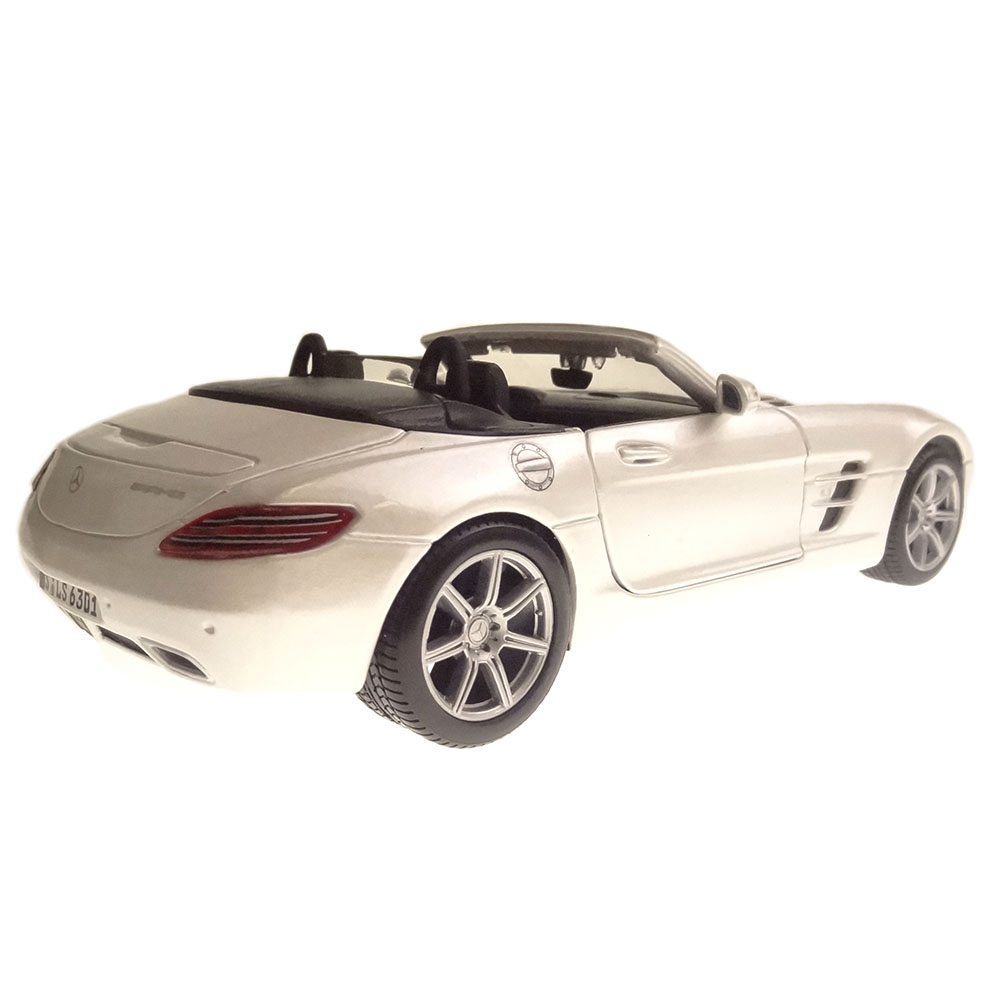 Miniatura Mercedes Benz Sls Amg Roadster Branco Maisto 1/24 - Imagem 2
