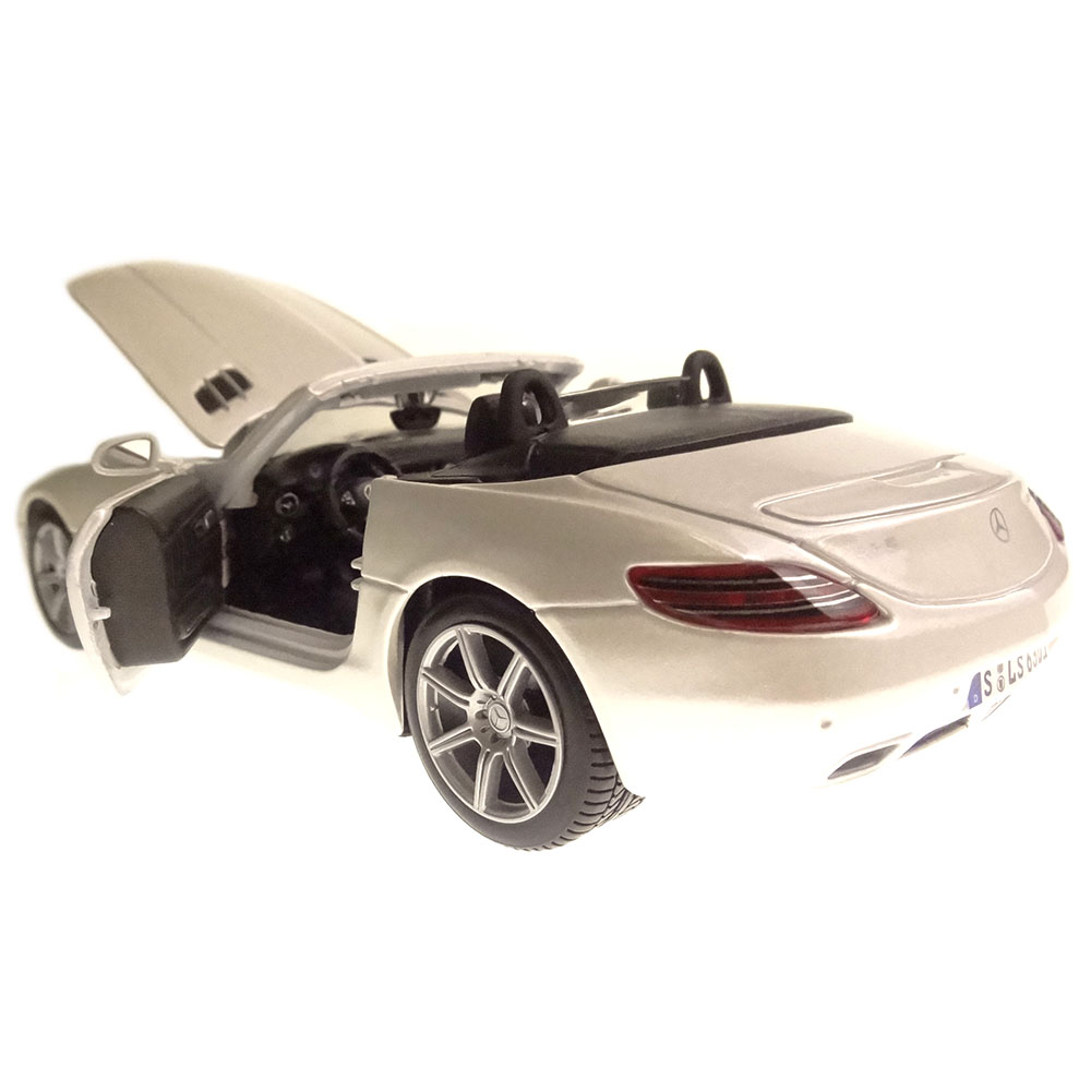 Miniatura Mercedes Benz Sls Amg Roadster Branco Maisto 1/24 - Imagem 4
