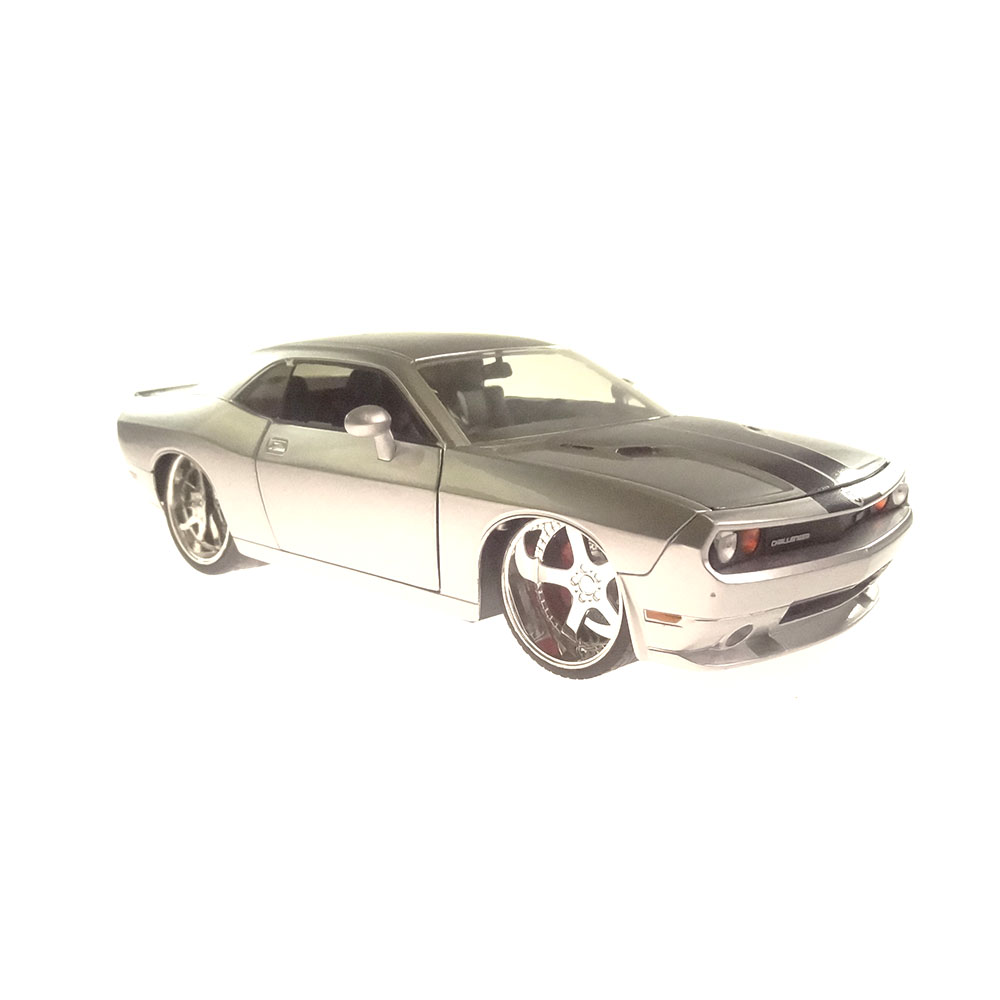 Miniatura Dodge Challenger Srt8 2008 Prata Jada Toys 1/24 - Imagem 3