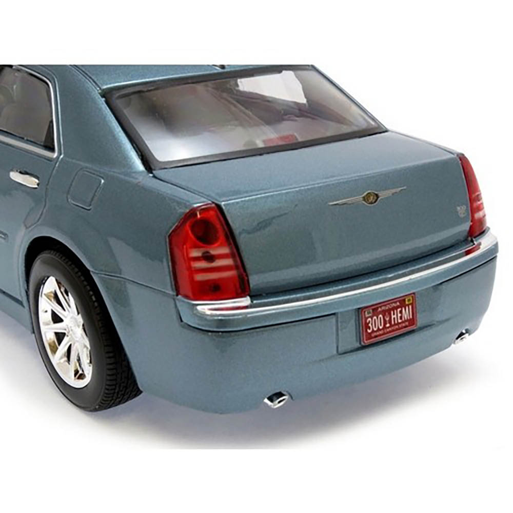 2005 Chrysler 300C Hemi 1:18 Maisto Azul - Imagem 2