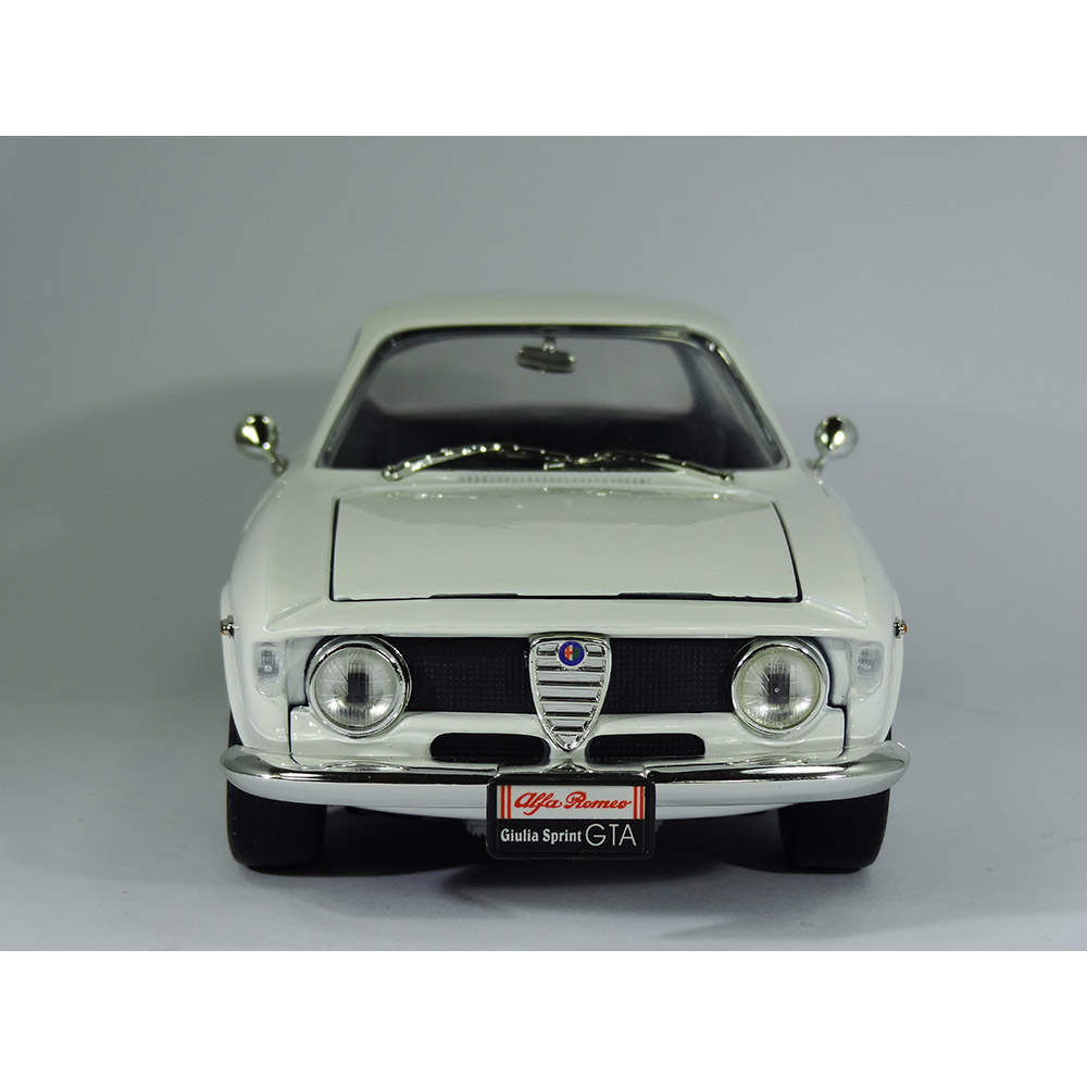 Miniatura Alfa Romeo Giulia Sprint Gta 1965 Branco 1/18 - Imagem 5