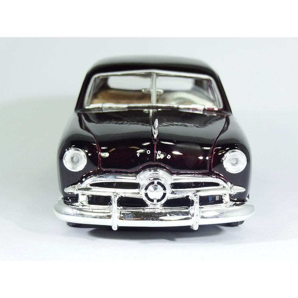 Miniatura Ford Coupe 1949 Vinho Motormax 1/24 - Imagem 3