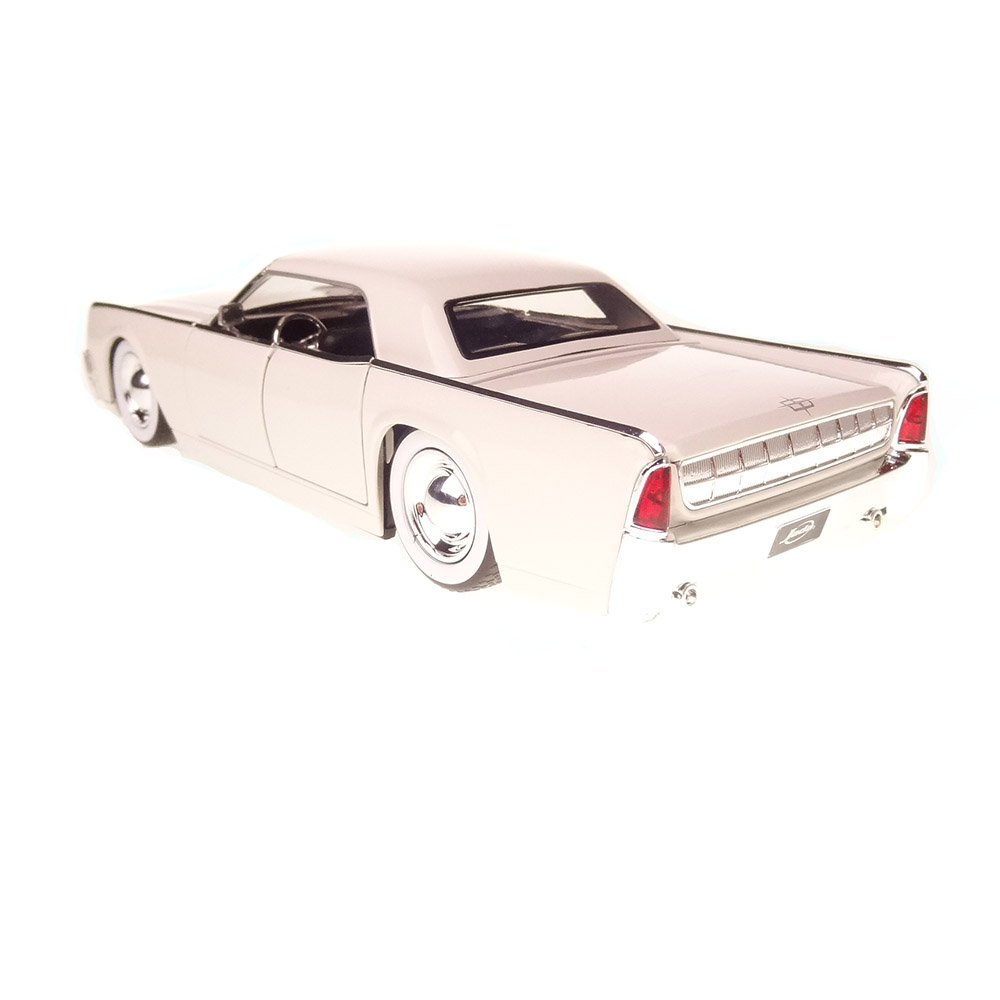1963 Lincoln Continental 1:24 Jada Toys branco - Imagem 5