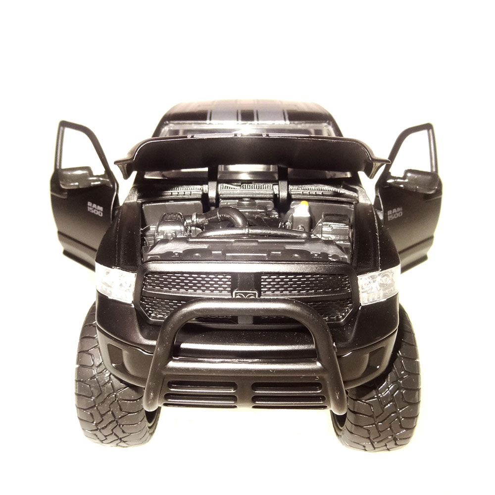 Miniatura Dodge Ram 1500 Just Truck Off Road 2014 Preto 1/24 - Imagem 4