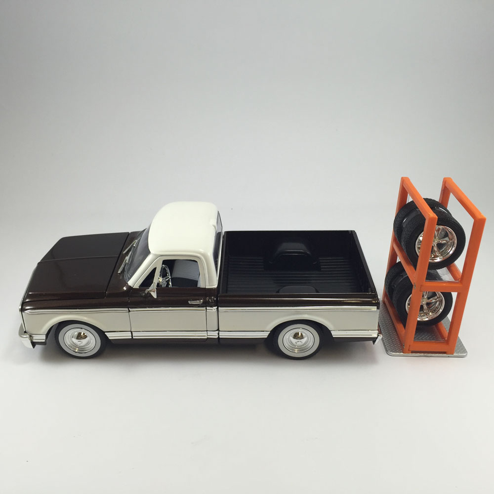 Miniatura Chevy Cheyenne 1972 Troca Rodas Marrom Jada 1/24 - Imagem 2