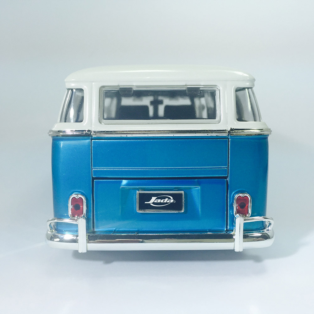 1962 Volkswagen Bus Kombi Tunning 1:24 Jada Toys Azul Claro - Imagem 3