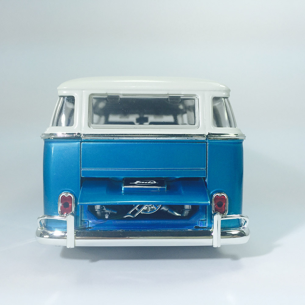 1962 Volkswagen Bus Kombi Tunning 1:24 Jada Toys Azul Claro - Imagem 4