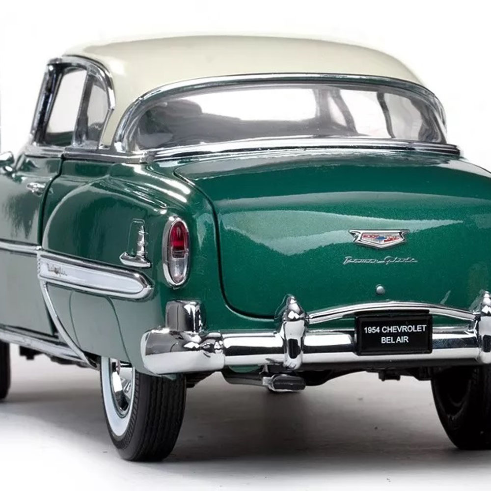 1954 Chevrolet Bel Air 1:18 Sun Star Verde - Imagem 2