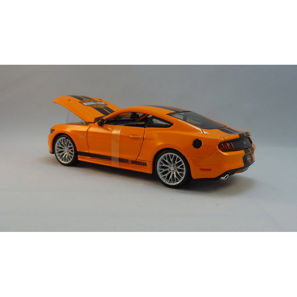 2015 Ford Mustang GT Harley Davidson 1:24 Maisto Laranja - Imagem 3