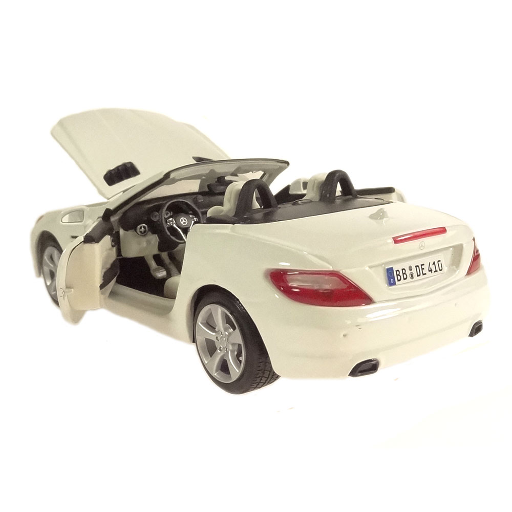 Miniatura Mercedes Benz Slk Class Branco Maisto 1/24 - Imagem 3