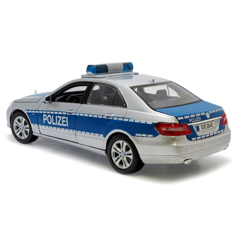 Miniatura Mercedes Benz E-Class Polizei Maisto 1/18 - Imagem 2