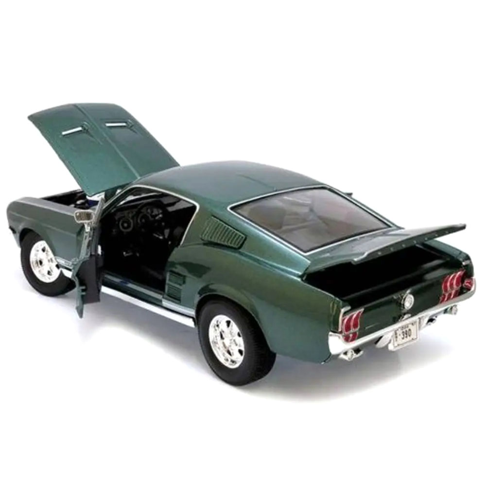 Miniatura Ford Mustang Gta Fastback 1967 Verde Maisto 1/18 - Imagem 3