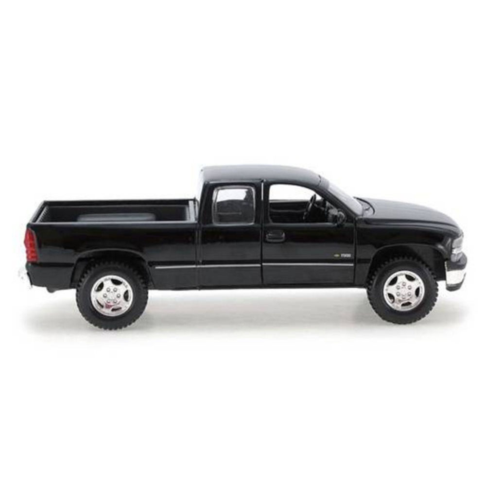 Miniatura Chevrolet Silverado Preto Maisto 1/27 - Imagem 3