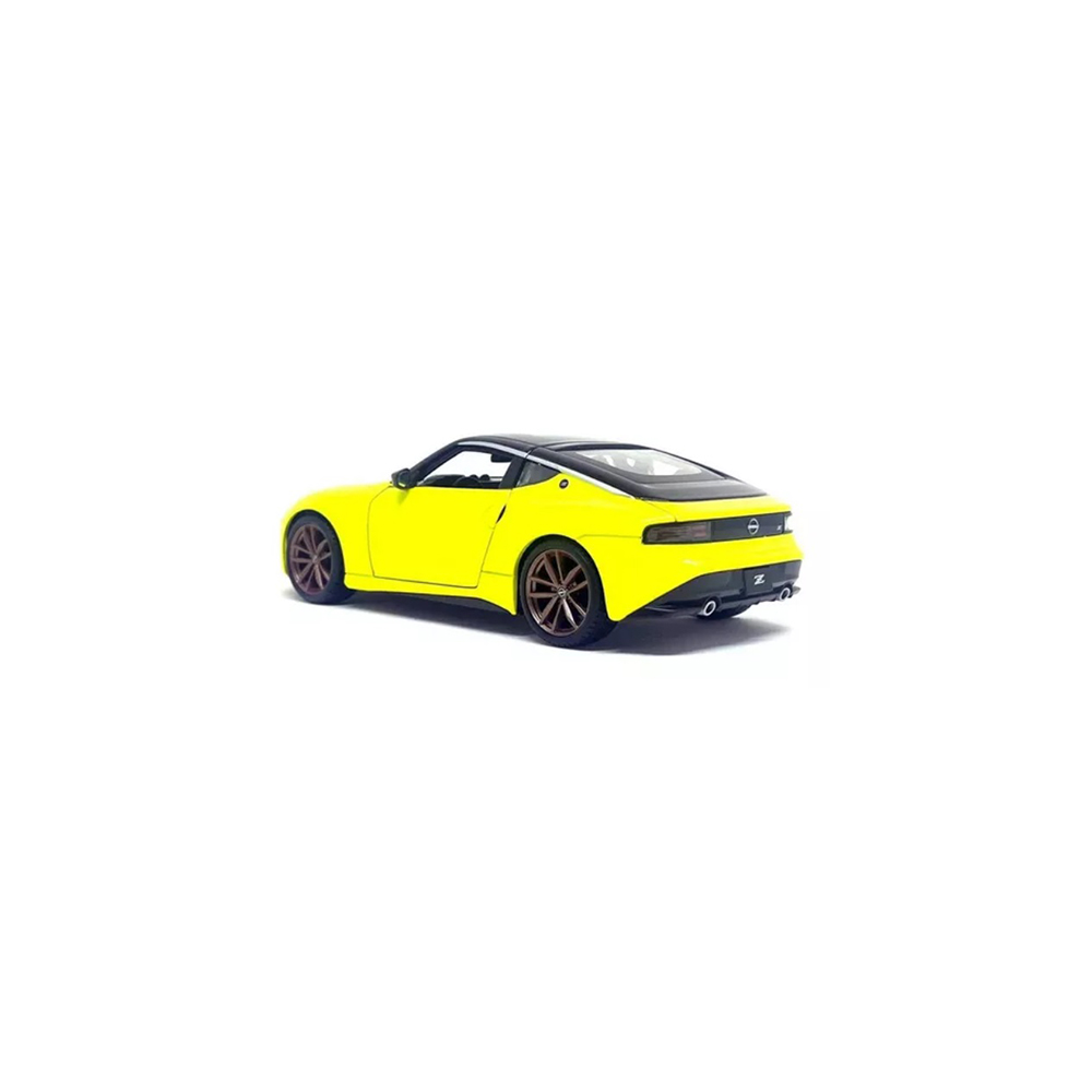 Miniatura Nissan Z 2023 Amarelo Maisto 1/24 - Imagem 3