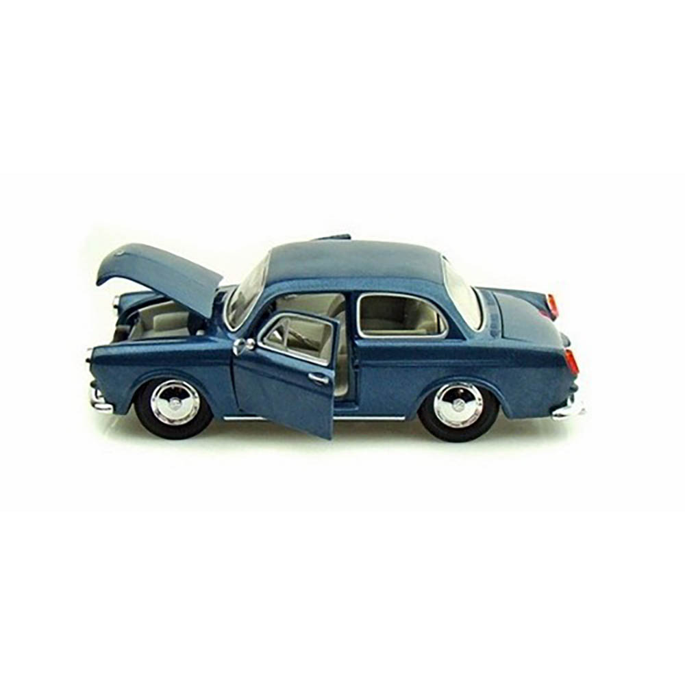 Miniatura Volkswagen 1600 Notchback Maisto 1/24 - Imagem 3
