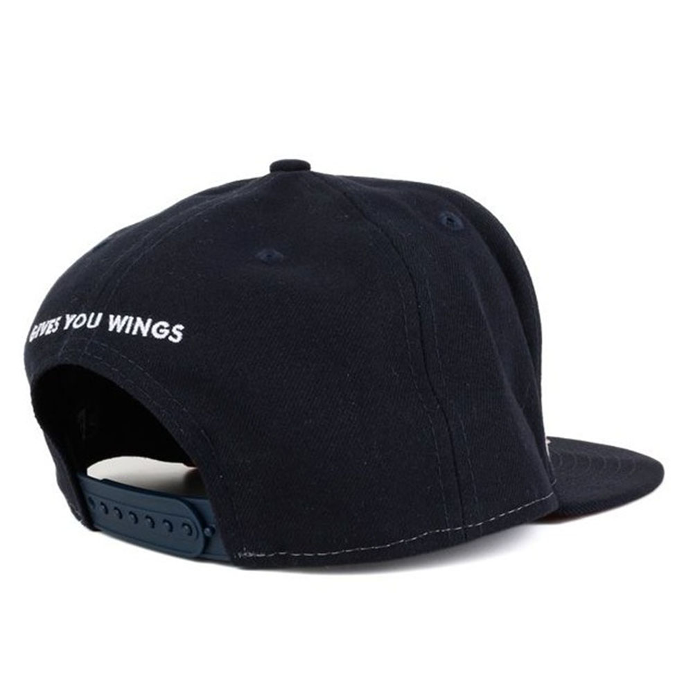 Bone Red Bull Give You Wings New Era - Imagem 3