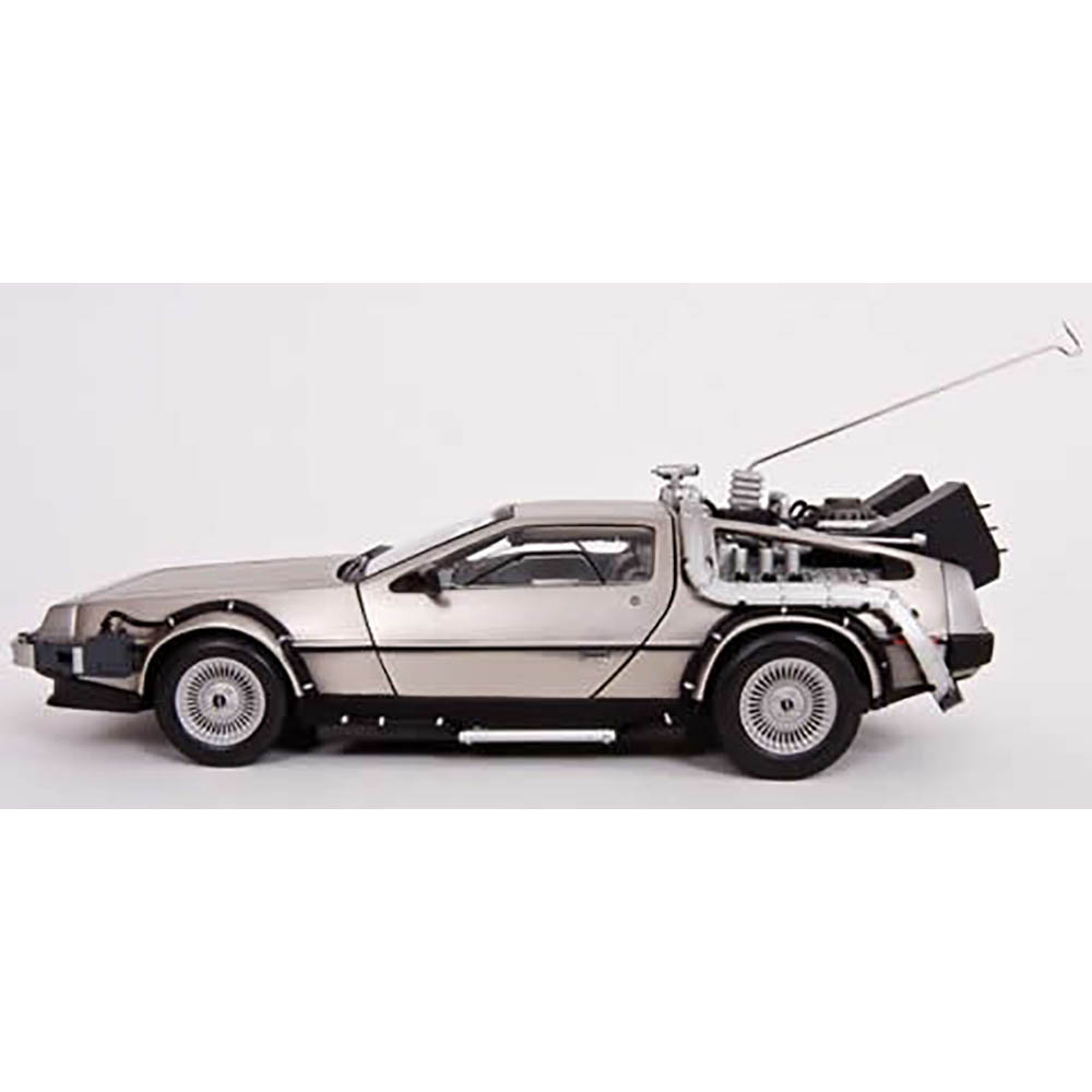 Delorean Time Machine Back to the Future Sun Star 1:18 Parte 3 - Imagem 8